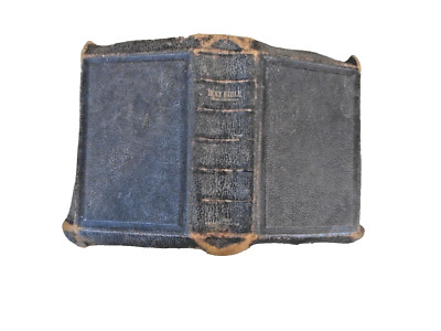 The S.S. Teacher's Edition of The Holy Bible Old/New Testament & Family History-image