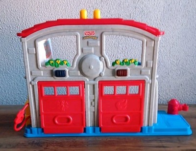 Fisher Price Little People Vintage Fire Station With Sound Tested Works Rare-image