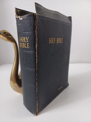Holy Bible 1946 KJV Large Type Print w/ Thumb Index Consolidated Book Publisher-image