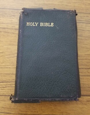 Early 1900's Antique Oxford Holy Bible - Leather Bound - With Maps-image