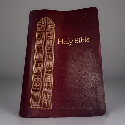 Holy Bible KJV Giant Print - Red Letter Concordance Thumb Index Nelson Burgundy-image