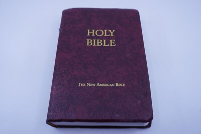 Holy Bible The New American Catholic Bible Fireside Study Edition 2010-image