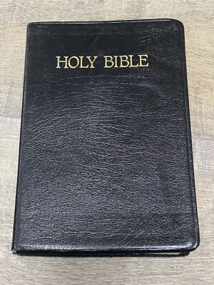 Holy Bible King James Version 1984  Red letter edition Maps Dictionary Black-image
