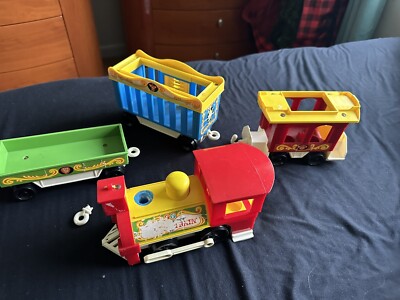 Vtg Fisher Price Little People Play Family Circus Train Engine-Sound-WORKS 1973-image