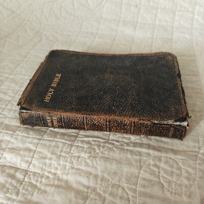 Vintage The Holy Bible Leather Bound King James Version Collins Gilt Edges 1949-image