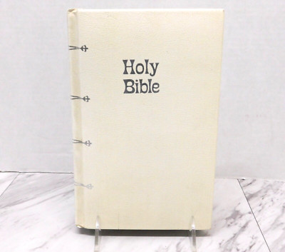 Catholic Ed Holy Bible New American w/Maps Commentary Family Register White-image