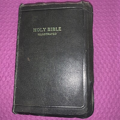 Holy Bible KJV Red Letter, Self Pronouncing Edition by the World Publishing Co-image