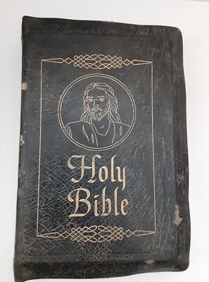 The Holy Bible 1950 Golden Book Edition Thumb Leather Binding Gold Edging (READ)-image