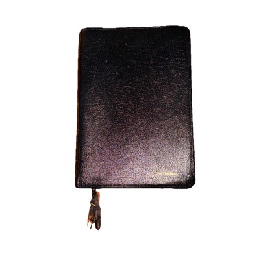 NIV Large Print Thinline Bible 1996 Black Bonded Leather Damaged Ribbon-image