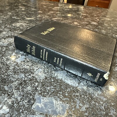 Holy Bible King James Version Nelson 162 Red Letter Dictionary Concordance 1984-image