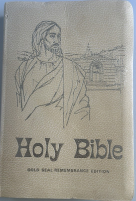 VTG 1969 Holy Bible Gold Seal Remembrance Edition KJV Encyclopedia Maps Photos-image