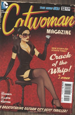 CATWOMAN #32 (2011) NOCENTI /OLLIFFE ART/ ANT LUCA BOMBSHELL VARIANT ~ UNREAD NM-image