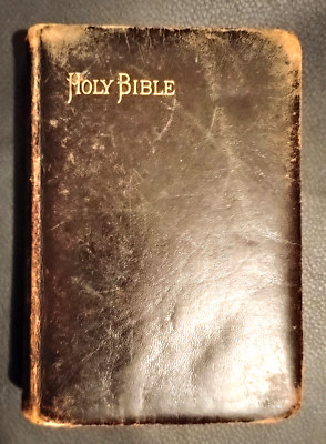 HOLY BIBLE, OXFORD UNIVERSITY PRESS 1913. IN LEATHER w GOLD TRIM & MAPS-image