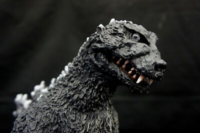 Godzilla 1954 Pamphlet Version Art Statue  35 cm 初代ゴジラ パンフレット ポスター版 -image