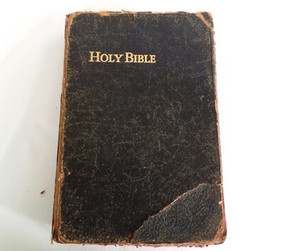 Vintage Holy Bible KJV 1944 The National Bible Press Self-Pronouncing Edition-image