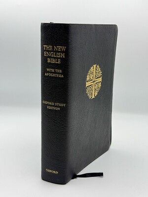 The New English Bible With The Apocrypha Oxford Study Edition 1976 Black Leather-image