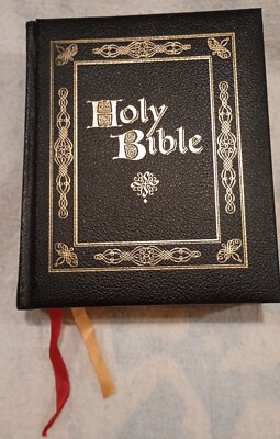 Large Holy Bible King James Version Family Heritage Edition World Publishing-image