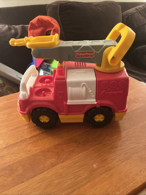 Vintage 2000  Fisher Price Little People Lights & Sound  Fire Truck, EUC!-image
