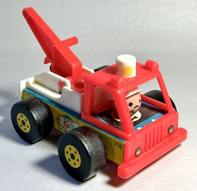 Fisher Price Little People Tow Truck #718 with Clicking Sound Vintage-image