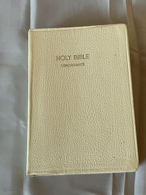 Holy Bible - Vintage 1950s Concordance - White Leather Bound Pictures Map (D)-image