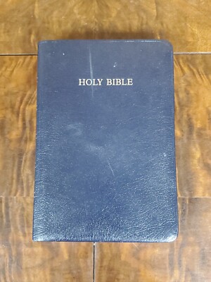 KJV Holy Bible New & Old Testaments / Riverside Book & Bible House, Blue Leather-image