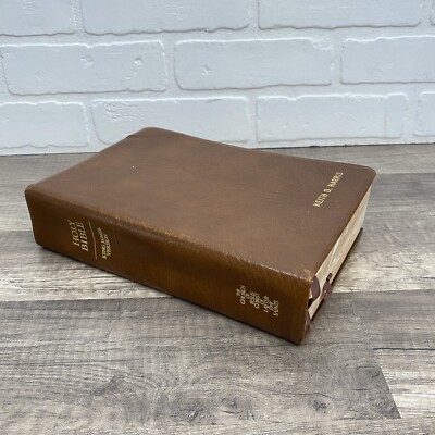 LDS Holy Bible King James Version KJV LDS Brown 1979  9 1/2 x 6 1/2-image