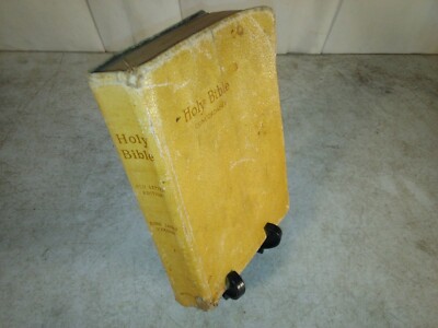 KJV Holy Bible World Publishing Concordance Red Letter-image