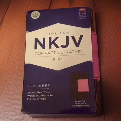 HOLMAN NKJV COMPACT ULTRATHIN BIBLE BROWN/PINK LEATHER-TOUCH W/ MAGNET FLAP GIFT-image
