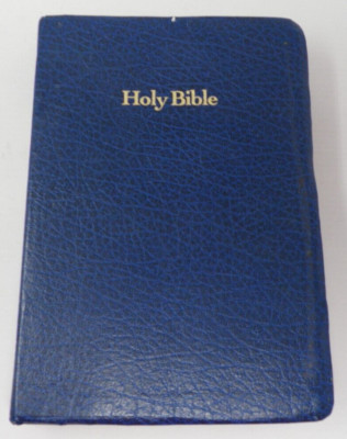Holman Holy Bible KJV Red Letter Dictionary Concordance Vintage 80's Blue Cover-image