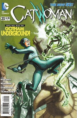 CATWOMAN #23 (2011 1ST PRINT) NOCENTI / SANDOVAL ART / DODSON VARIANT ~UNREAD NM-image