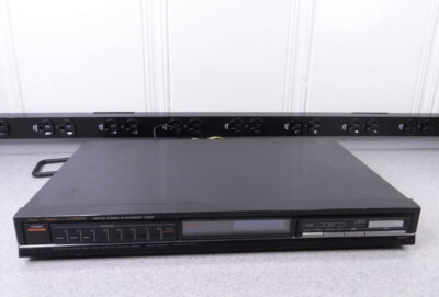 Vintage Early 90’s Fisher Studio Standard Stereo Synthesizer Tuner FM-871-image