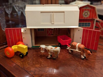 Vintage Fisher-Price Farm Play Set W/ Moo Barn Door Sound Working  & Accessories-image