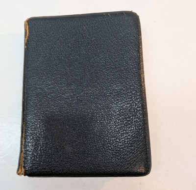 Holy Bible Cambridge Bible Maps and Gazetteer English Leather Lined Black Cover-image