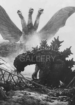 Godzilla vs. Ghidorah Photo Print - Japanese Movie Monster Art Decor - Kaiju Art-image