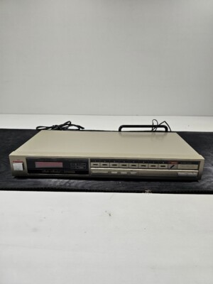 ​Fisher FM-58 Stereo Synthesizer Tuner – Fully Working With Cable No Box-image
