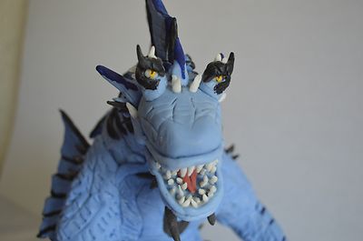 Gong Gong  from TIerra de Dragones (Land of Dragons) Godzilla plz read-image
