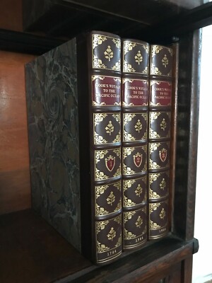 Extremely Rare - First Ed Med Issue A, The Third Voyage of Capt Cook, 1784+ATLAS-image