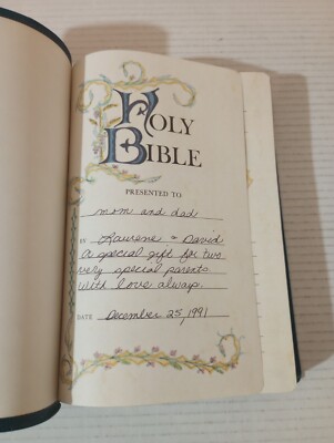 Holy Bible KJV Red Letter Giant Print Concordance Regency-image