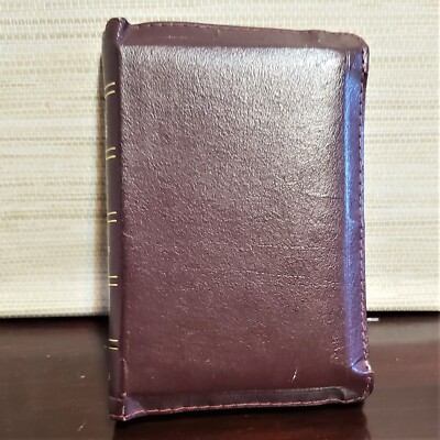 World Holy Bible King James Red Leather Red Letter Concordance Map ZIP-image