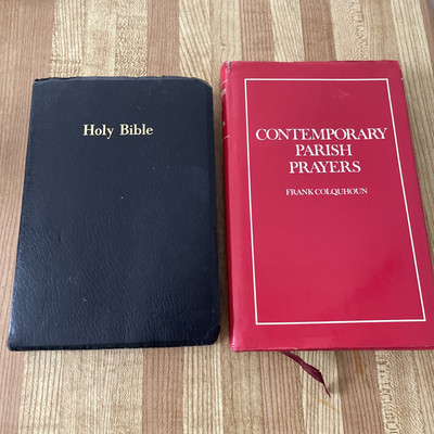 Holy Bible Red Letter Dictionary Concordance Nelson 2nd Ed 1802 Black 1972 bonus-image