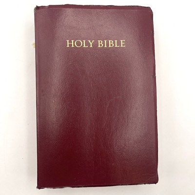 Holy Bible NKJV Giant Print Center Column Reference Red Letter 1994 Nelson 991BG-image