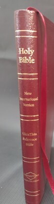Holy Bible New International Version NIV Ultrathin Reference  1999 Leather GC-image