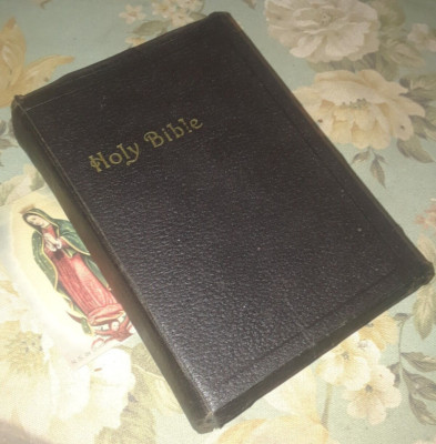 RARE ANTQ KING JAMES HOLY BIBLE  OLD NEW TESTMT, TONGUES◇MAPS◇NO DATE◇LEATHER◇A+-image